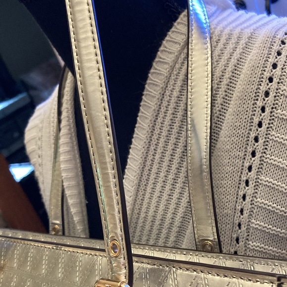 Michael Kors Metallic Voyager Leather Tote/Shoulder Purse - Picture 6 of 17